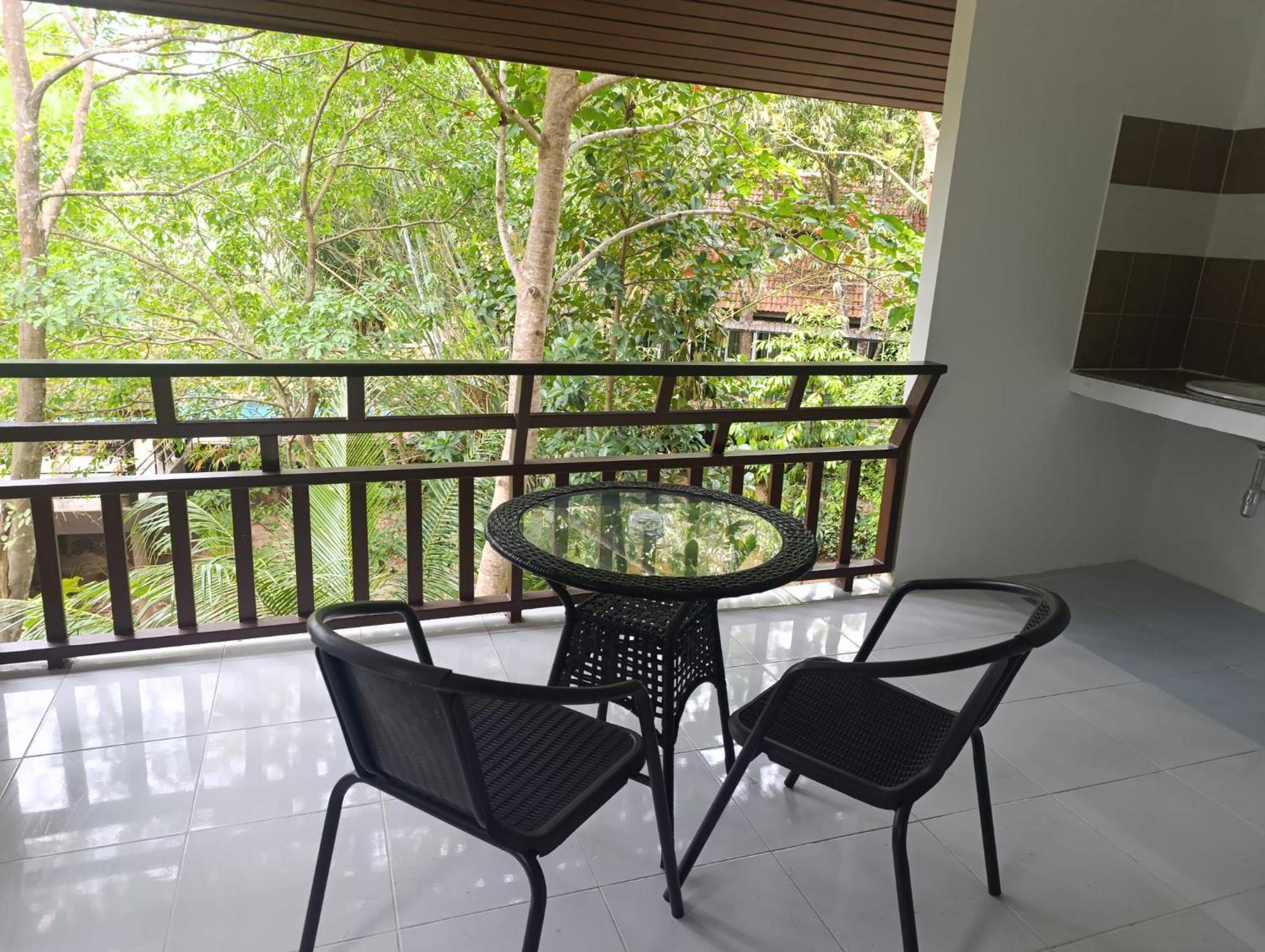 Phuket Jungle Experience Resort Karon Exterior photo